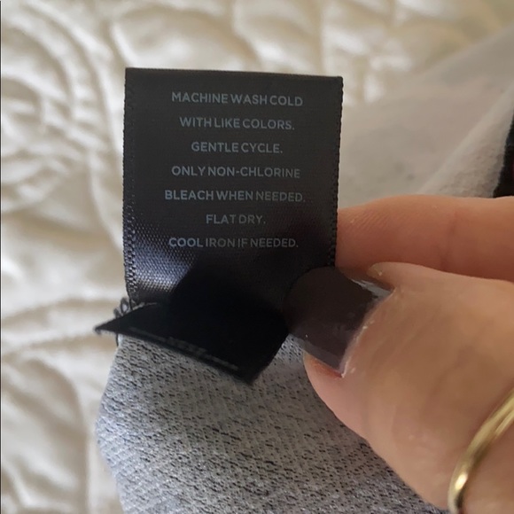 Simply Vera Vera Wang floral tunic - Picture 9 of 9